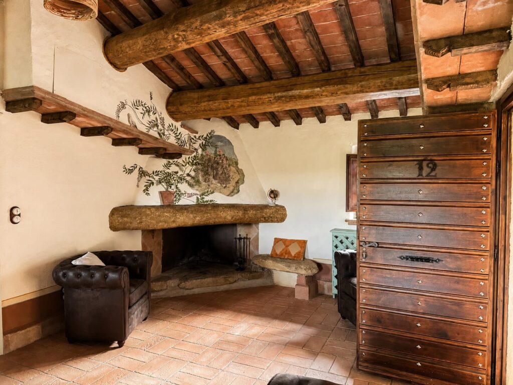 Interior detail in the Il belvedere apartment at Borgo Braila, Umbria